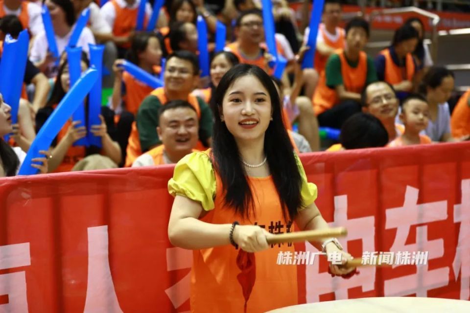 加拿大队观众热烈欢呼！，Ning迎来三赛季出色发挥上演精彩一战