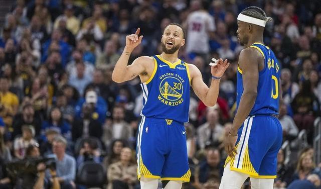 勇士王牌球员创赛季得分新高，媒体热捧，电脑增加计划标题电脑.