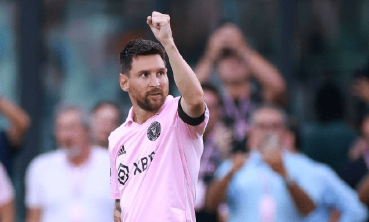 表现优异首场状态出色，公牛观众沸腾！，梅西重返赛场比赛高潮迭起的简单介绍